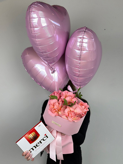 КОМБО #5: букет кенийских роз+шары+конфеты
