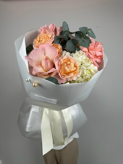 Нежный сборный букет на День Влюбленных (размер S)