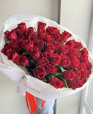 Кенийские красные розы 51 шт.