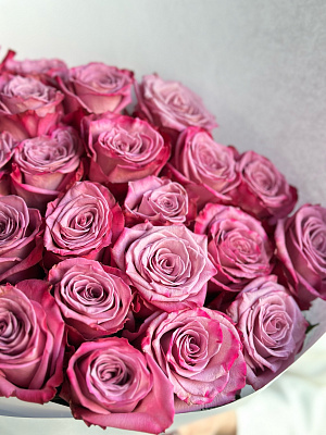 Охапка эквадорской розы Moody Blues 60 см
