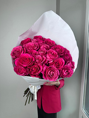 Охапка эквадорских роз Pink Floyd 60 см