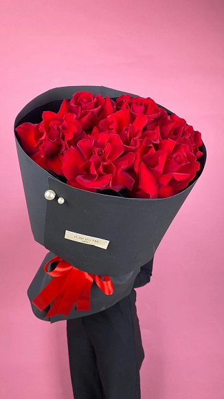 Вывернутые красные розы 7 шт.