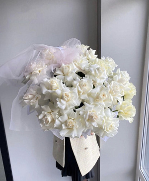 Корзина белоснежной красоты