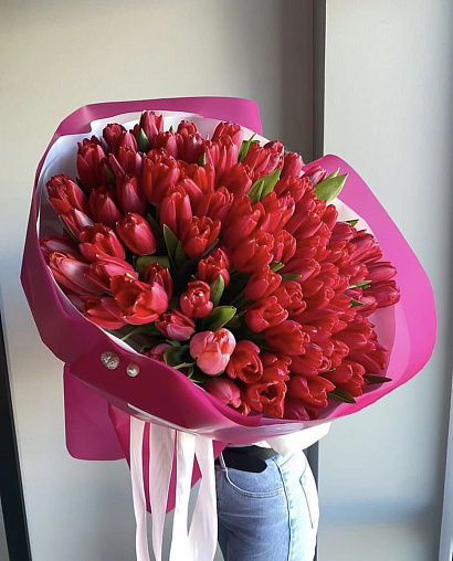 Букеты из 101 тюльпана