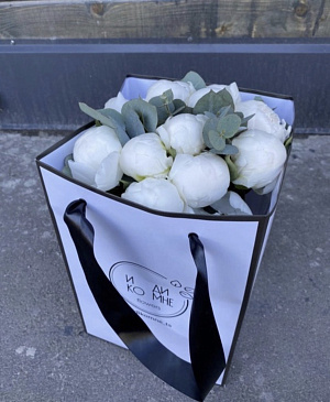 Букет невесты «Белые пионы»