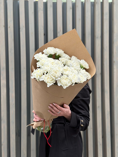 Охапка белых диантусов