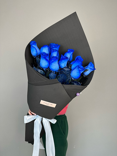 Кулёк синих роз