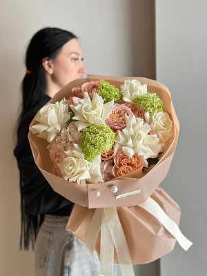 Авторский сборный букет "Пастельный сад"